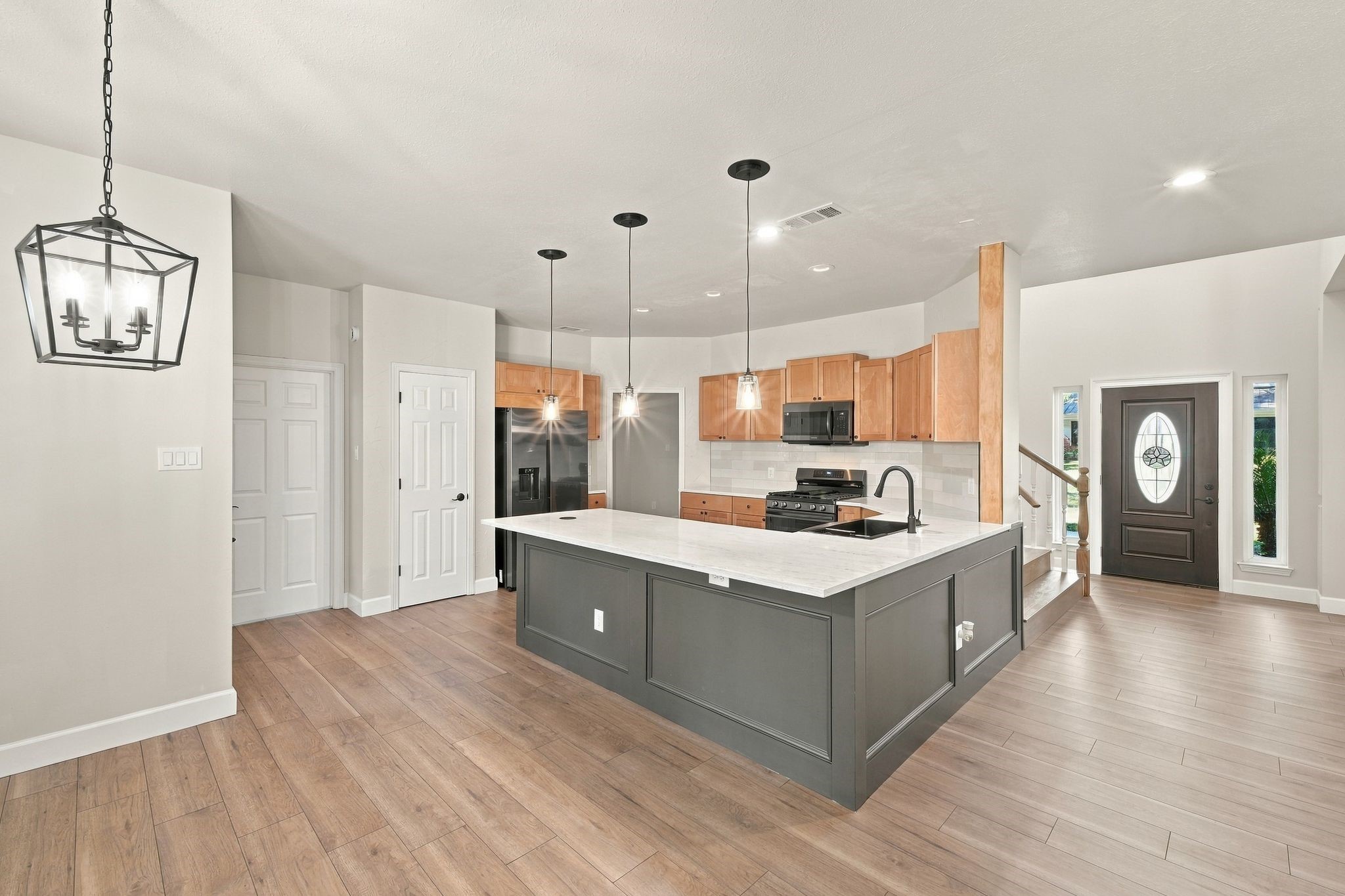 Breakfast and lunch and party snacks will have a perfect spot at the island! Pull up some stools and get comfy!