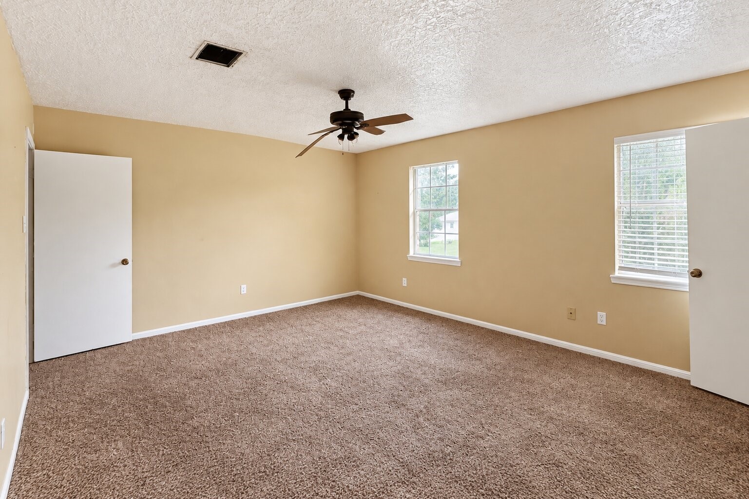 5603 Mossy Timbers Drive, Humble, TX 77346