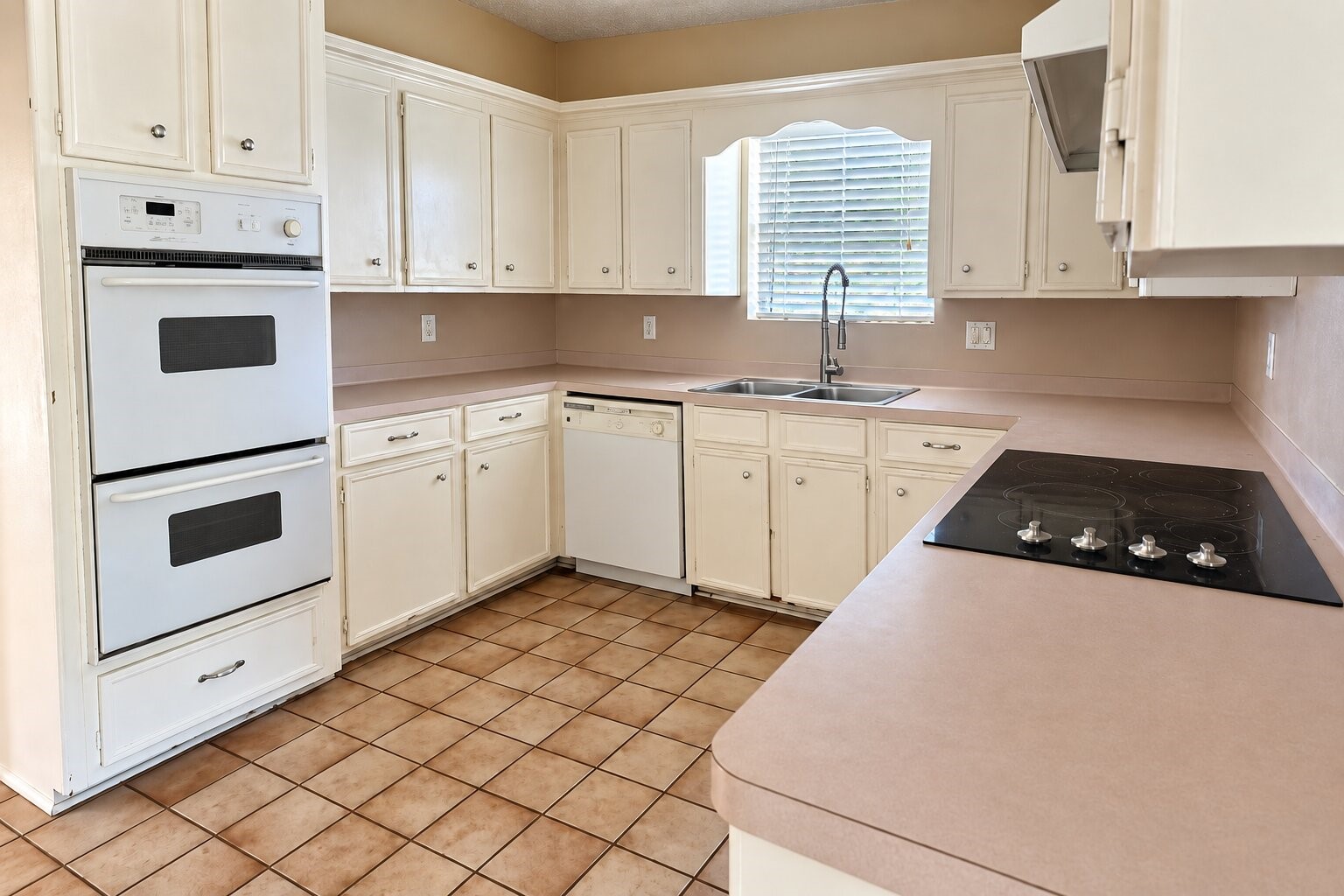5603 Mossy Timbers Drive, Humble, TX 77346