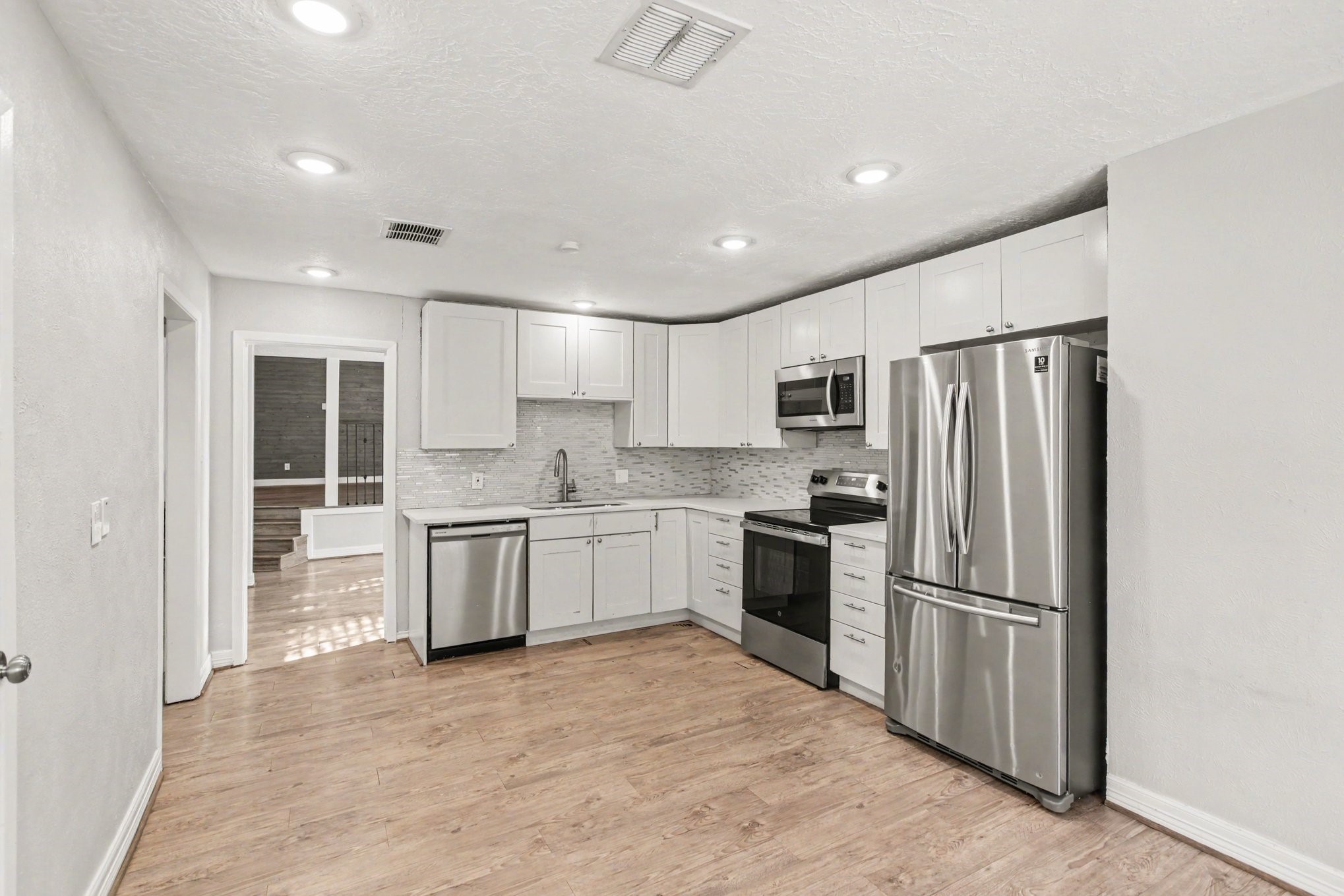 3515 Woodbriar Drive, Houston, TX 77068 3515 Woodbriar Drive, Houston, TX 77068