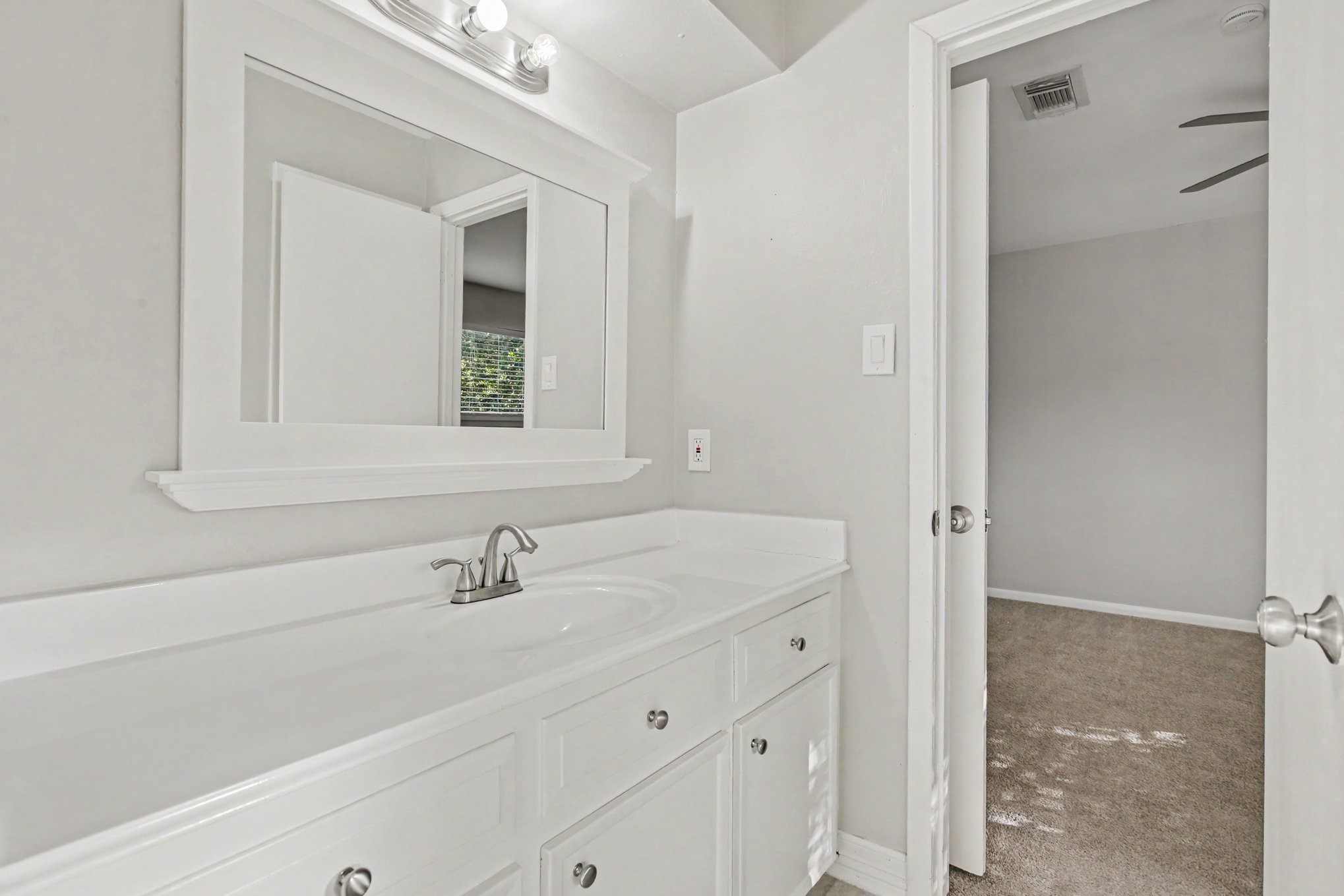 3515 Woodbriar Drive, Houston, TX 77068