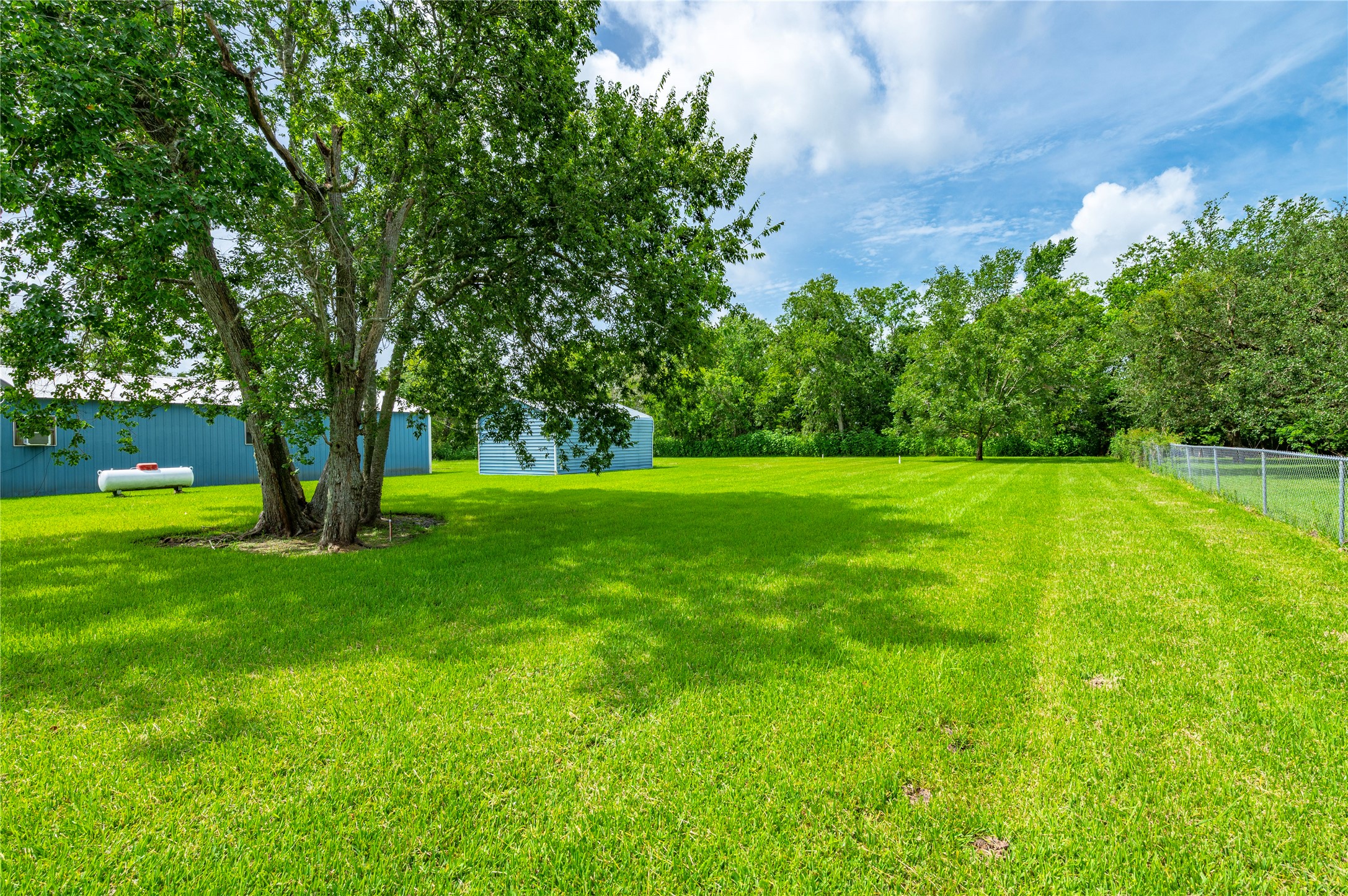5710 County Road 166, Alvin, TX 77511