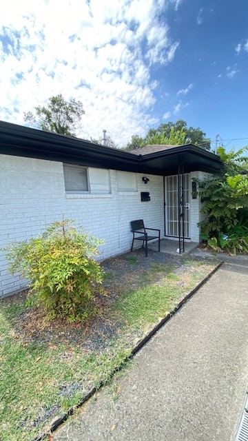 222 Caplin Street, Houston, TX 77022