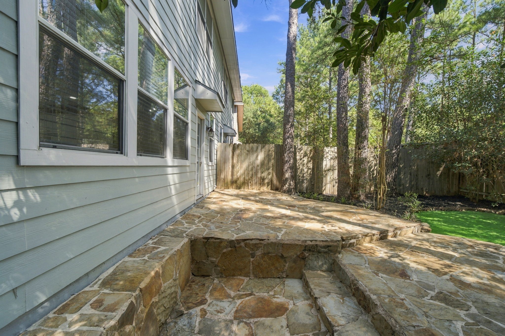 30 Blue Creek Place, The Woodlands, TX 77382