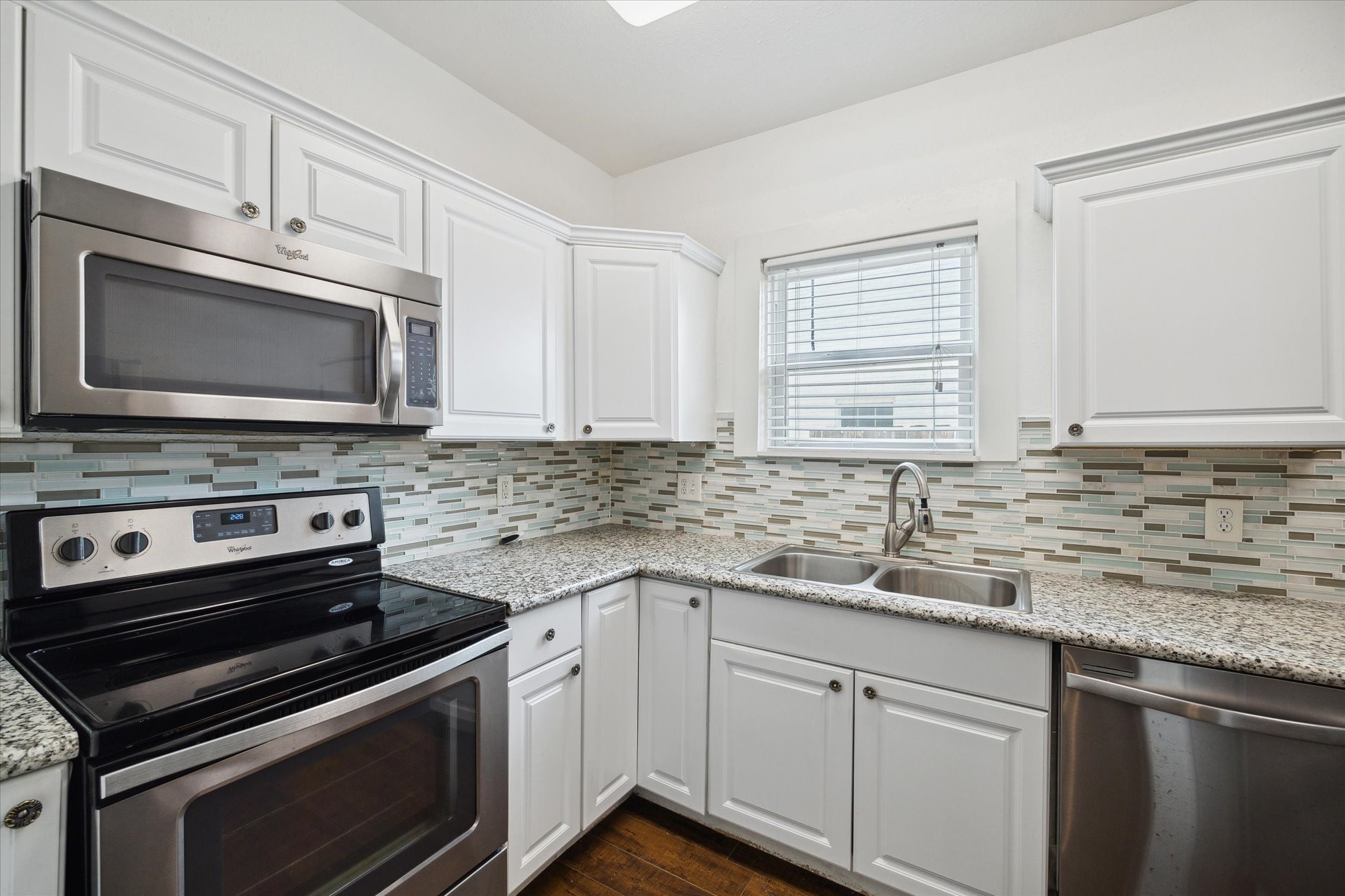 2611 Isabella Street, Houston, TX 77004 2611 Isabella Street, Houston, TX 77004