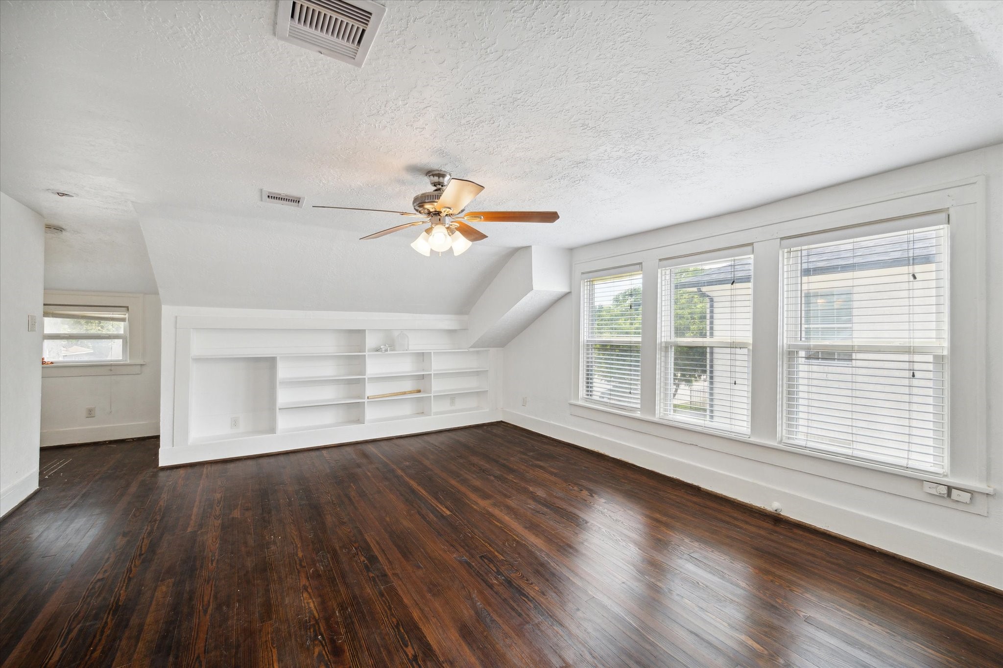 2611 Isabella Street, Houston, TX 77004