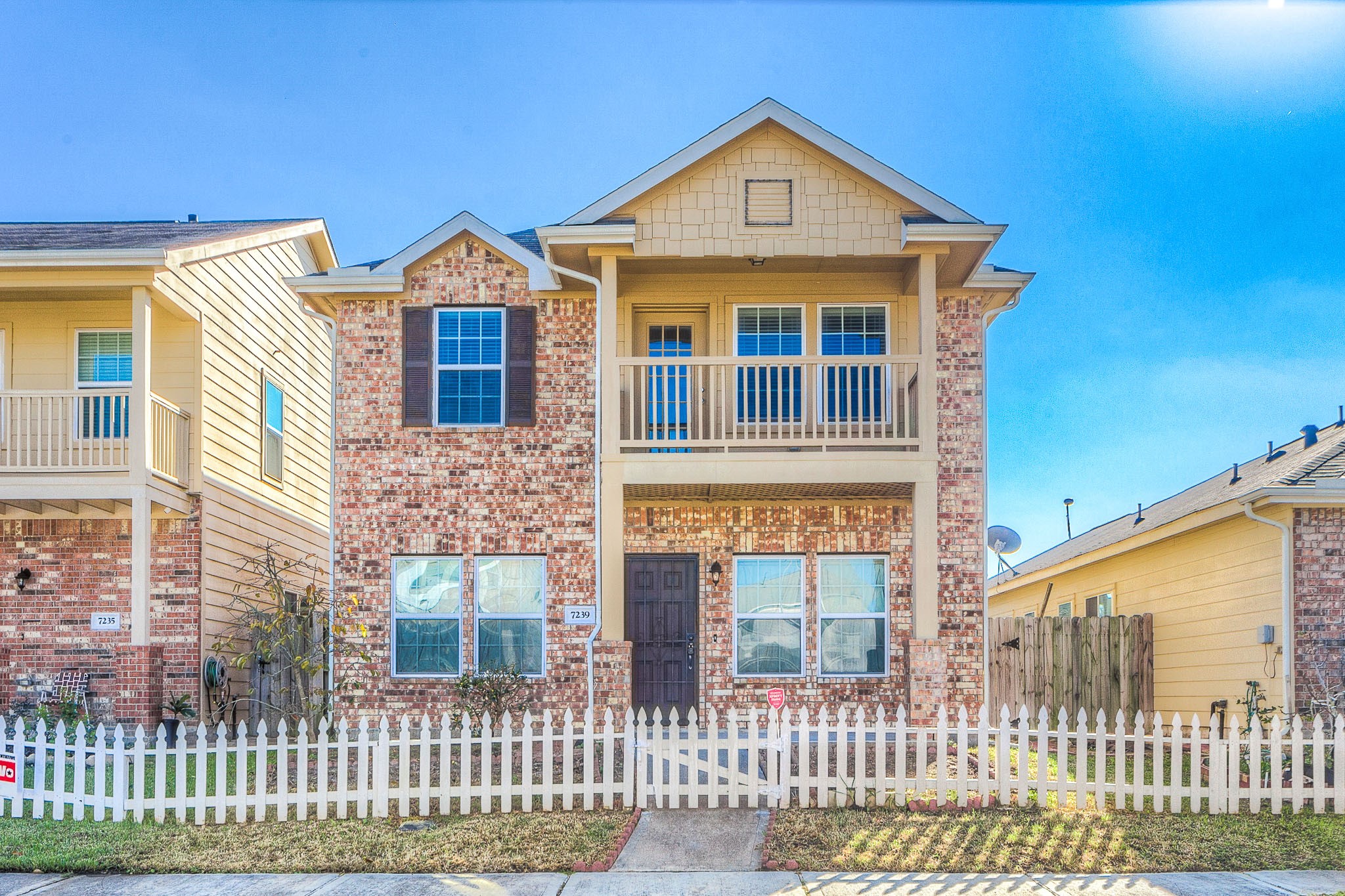 7239 Autumn Sun Drive, Houston, TX 77083 7239 Autumn Sun Drive, Houston, TX 77083