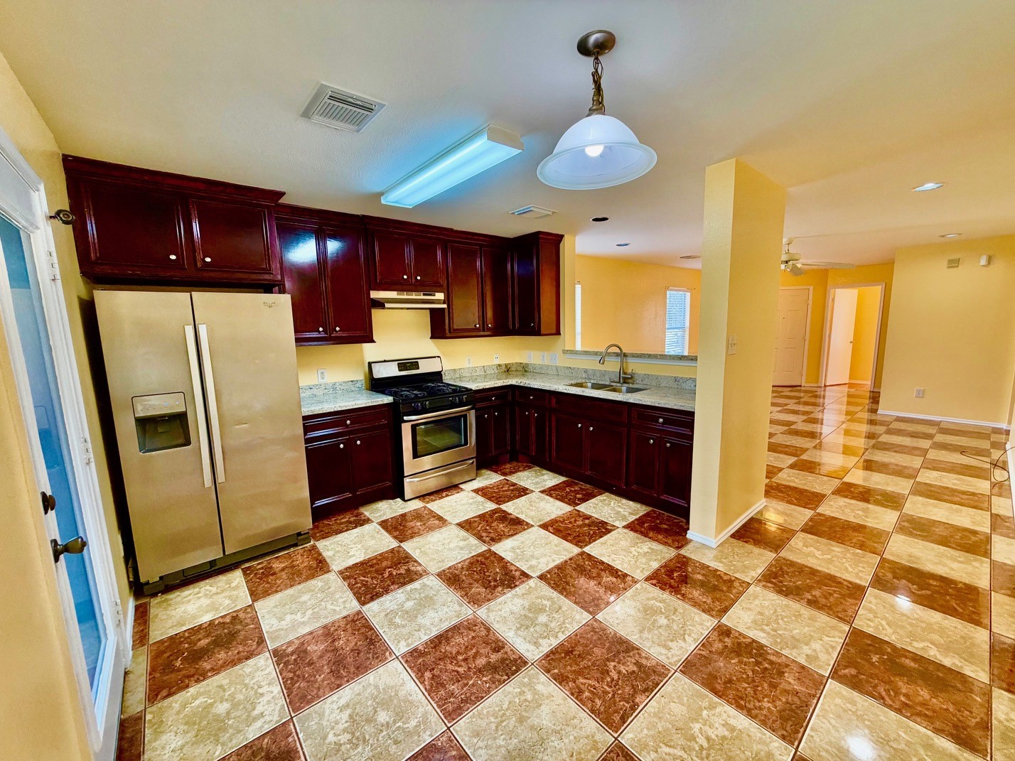 523 Remington Green Court, Houston, TX 77073