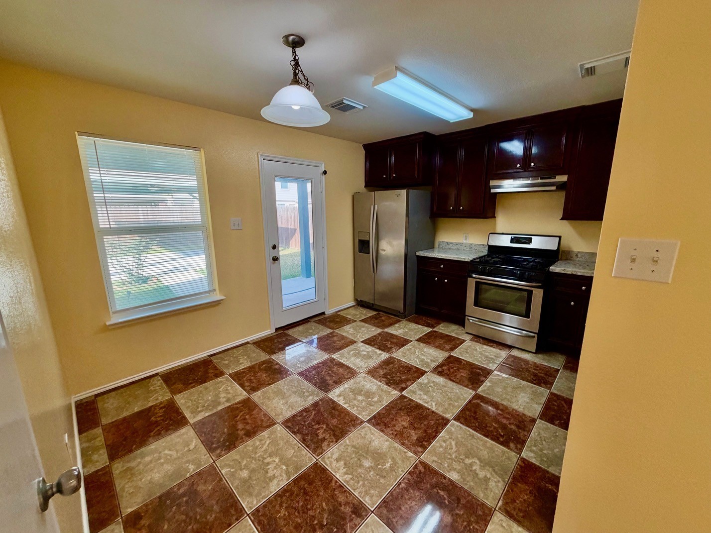 523 Remington Green Court, Houston, TX 77073