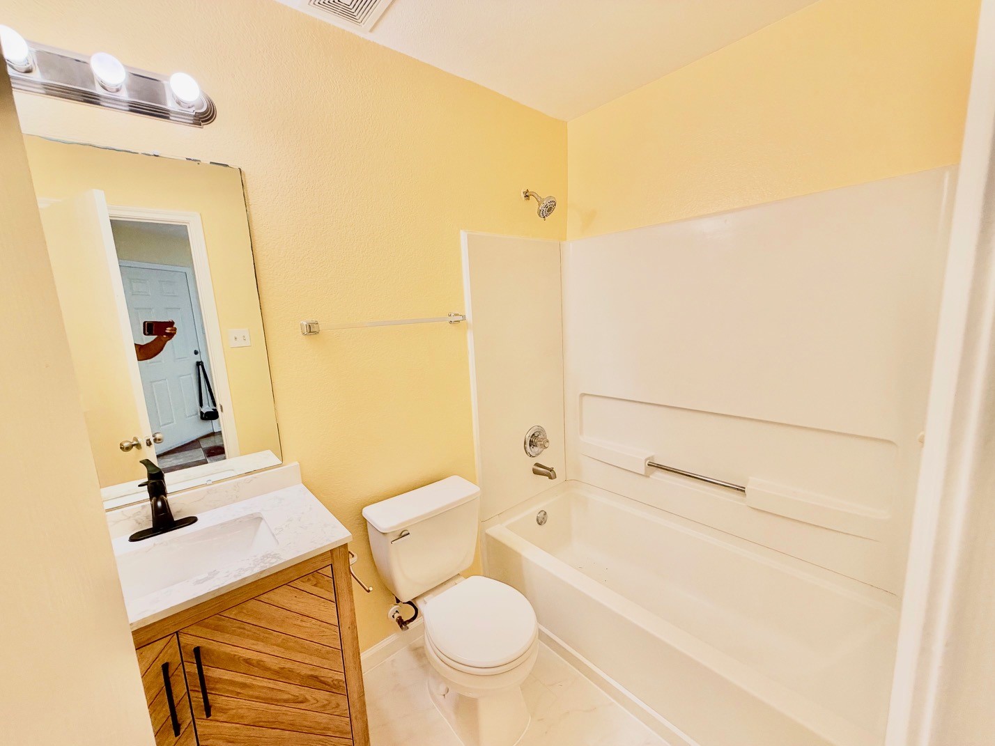 523 Remington Green Court, Houston, TX 77073