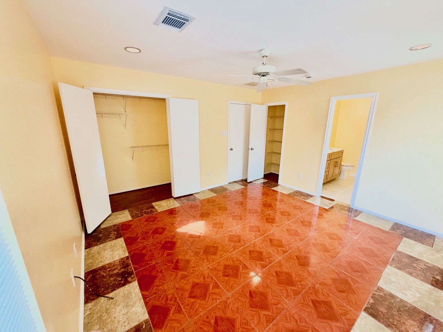 523 Remington Green Court, Houston, TX 77073