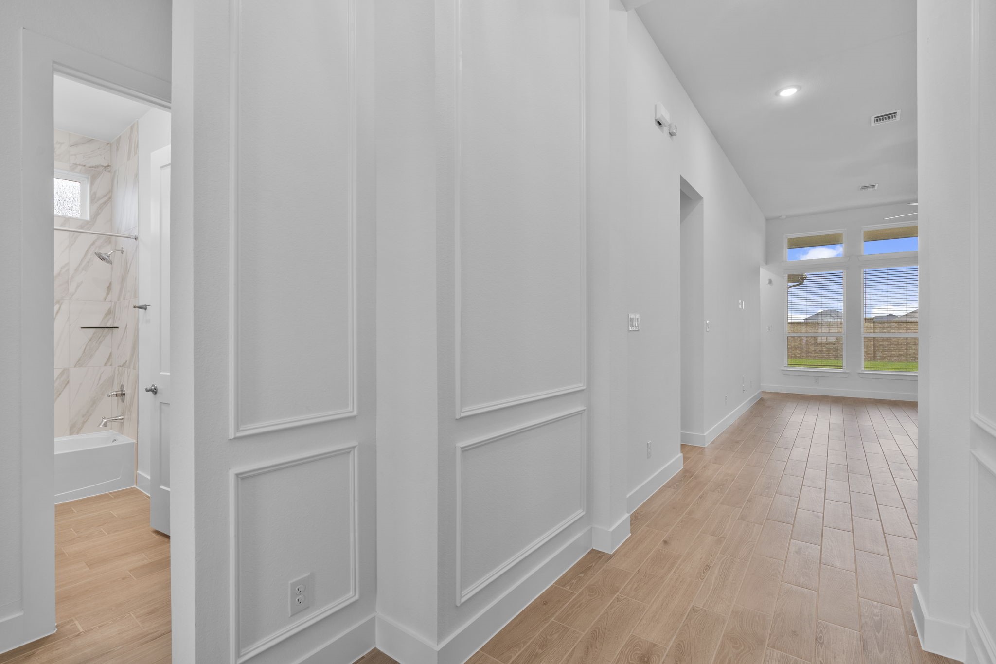 Photos are REPRESENTATIVE of the home /floor plan and are NOT of the actual home.  Selections, features, and room options vary.