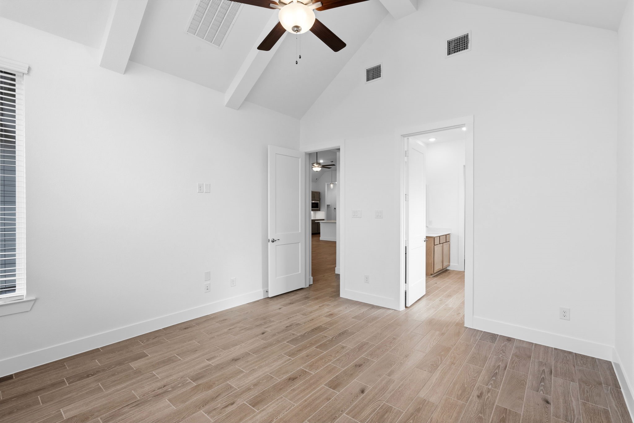 Photos are REPRESENTATIVE of the home /floor plan and are NOT of the actual home.  Selections, features, and room options vary.