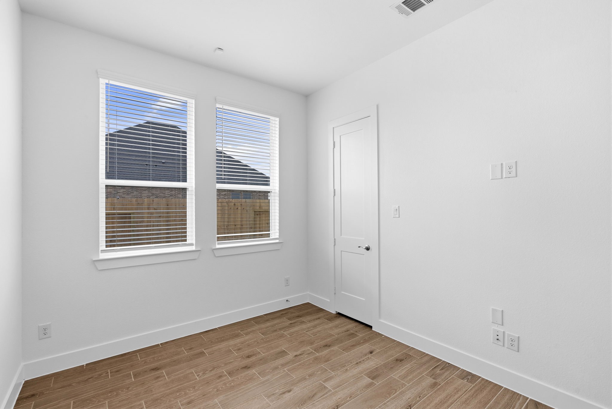 Photos are REPRESENTATIVE of the home /floor plan and are NOT of the actual home.  Selections, features, and room options vary.