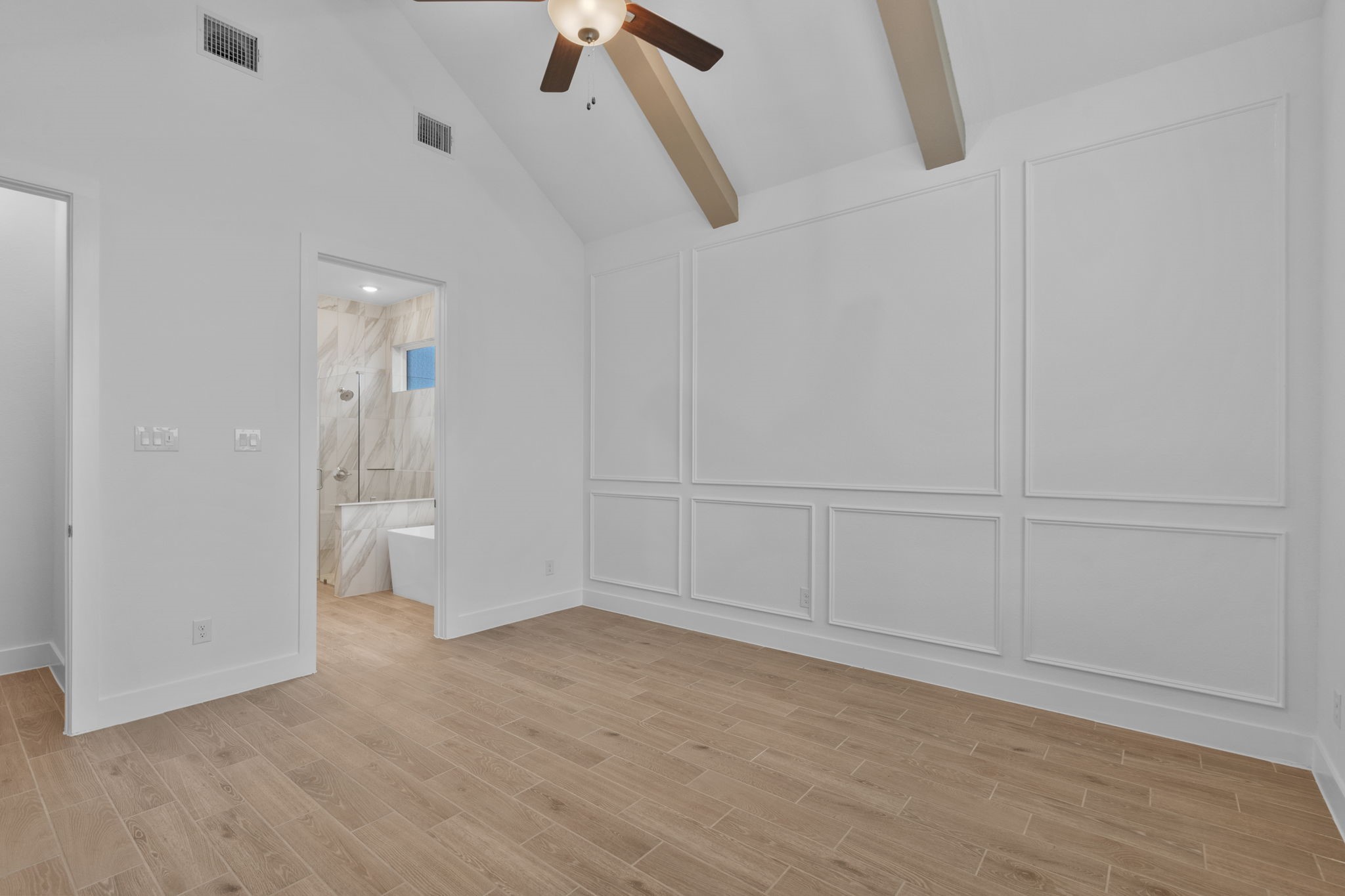 Photos are REPRESENTATIVE of the home /floor plan and are NOT of the actual home.  Selections, features, and room options vary.