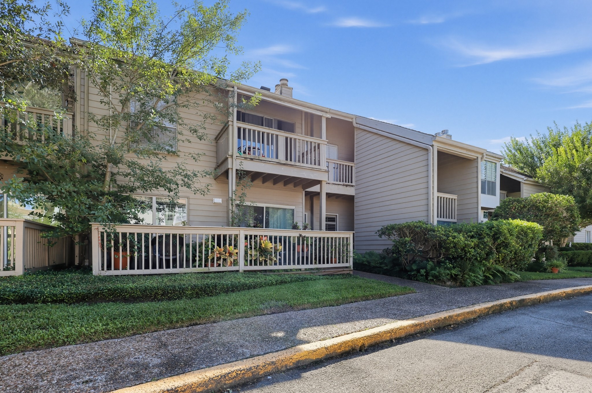 2100 Tanglewilde Street, #384, Houston, TX 77063