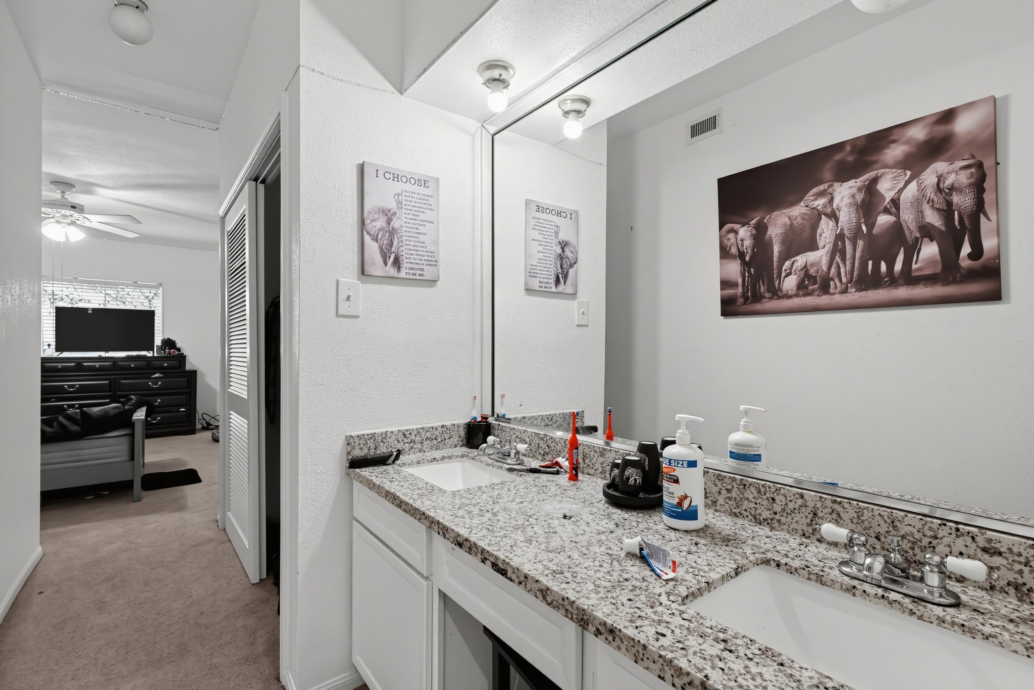 2100 Tanglewilde Street, #384, Houston, TX 77063