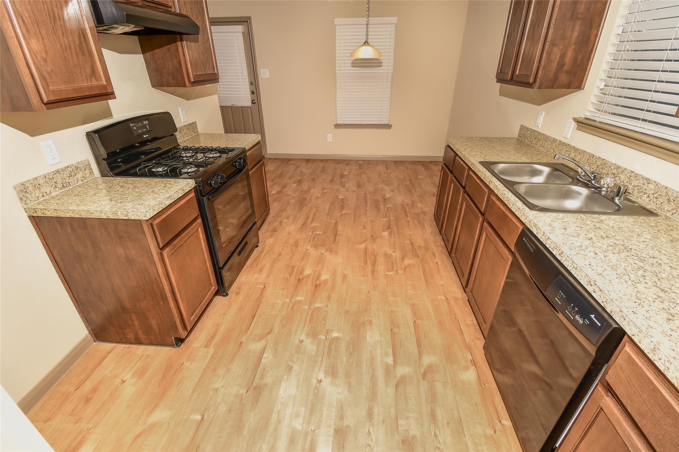 Photos may be representative of the floor plan and not the exact home. Finishes, layout, and features of the actual property for lease may vary. Photos may be representative of the floor plan and not the exact home. Finishes, layout, and features of the actual property for lease may vary.