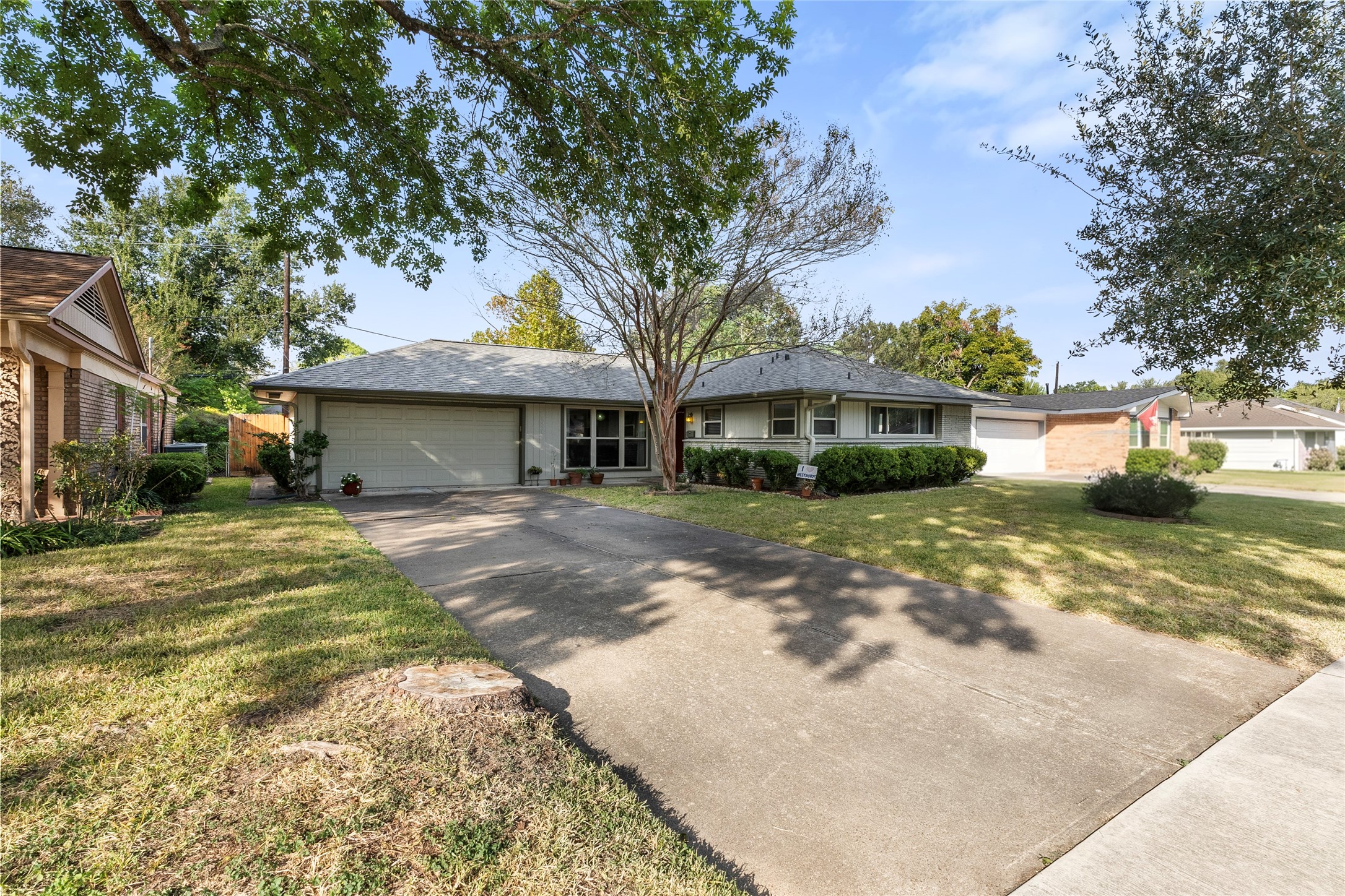 5438 Creekbend Drive, Houston, TX 77096