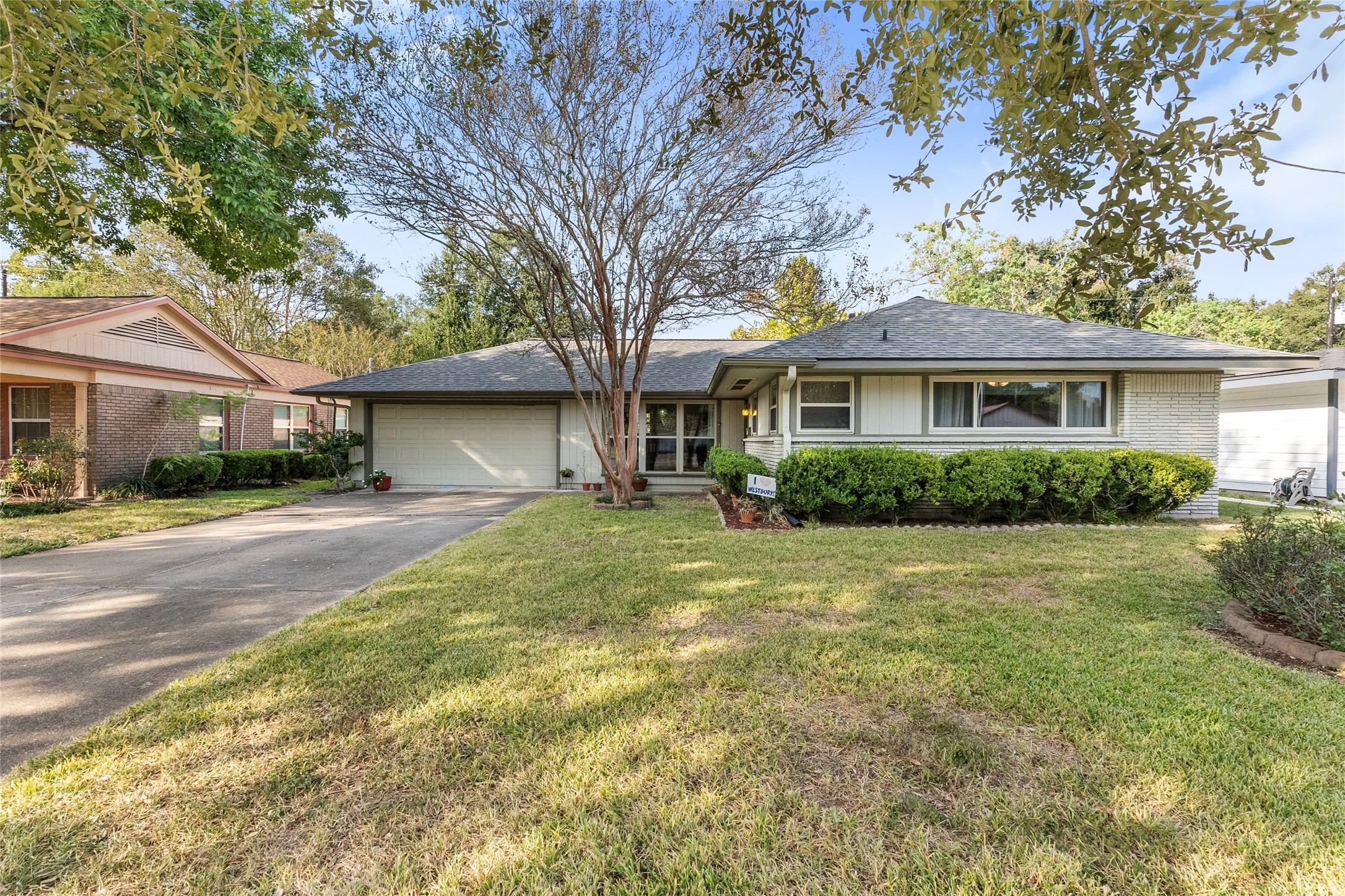 5438 Creekbend Drive, Houston, TX 77096 5438 Creekbend Drive, Houston, TX 77096