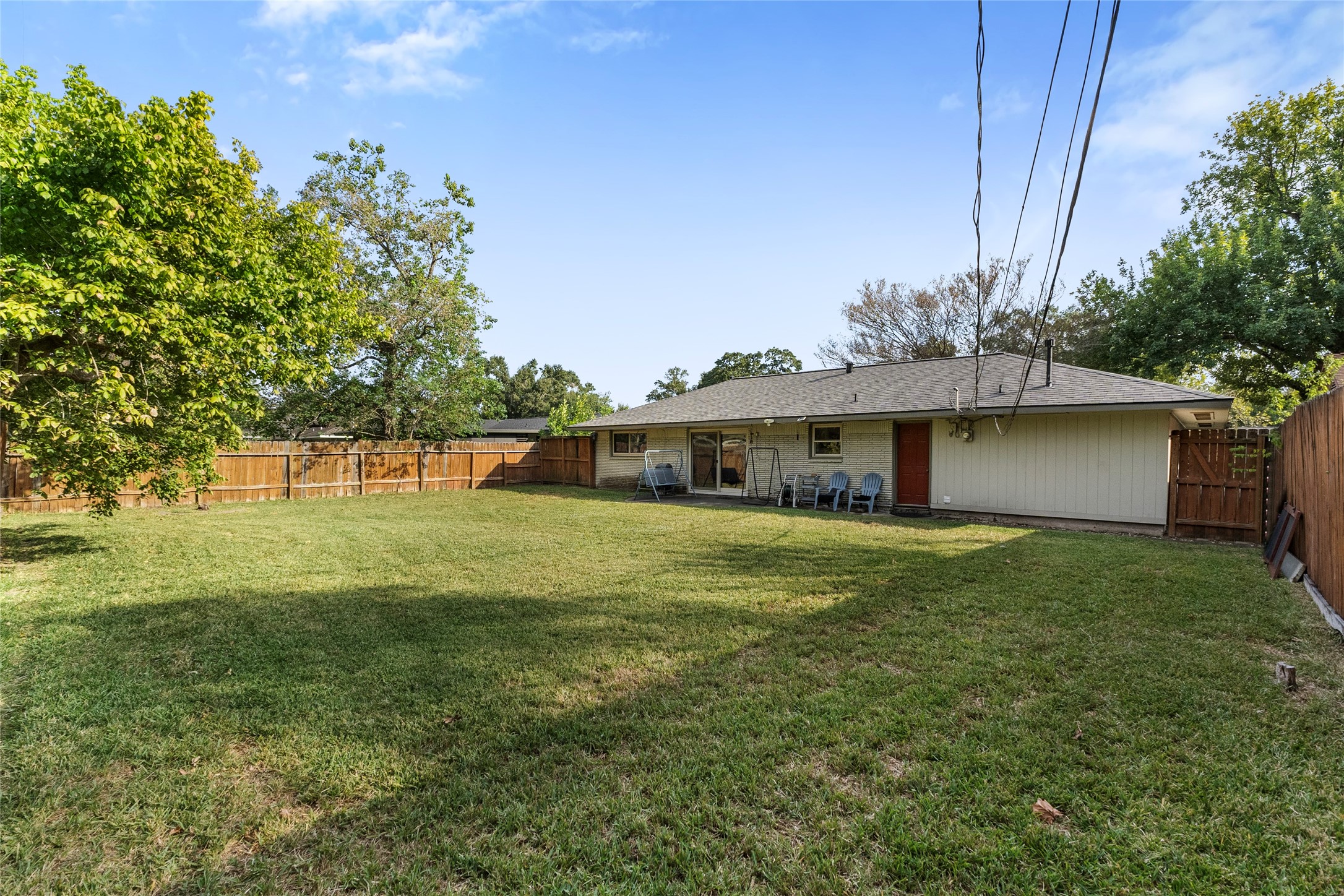 5438 Creekbend Drive, Houston, TX 77096