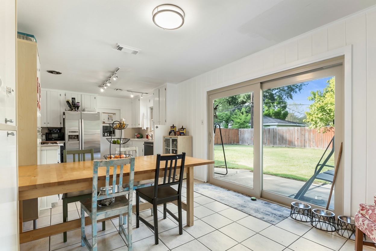 5438 Creekbend Drive, Houston, TX 77096