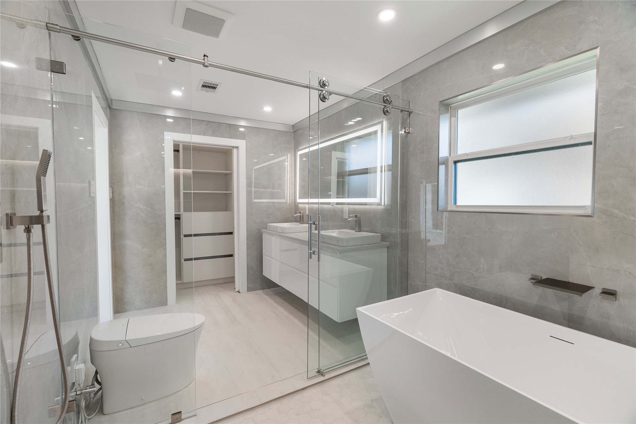European luxury vanities