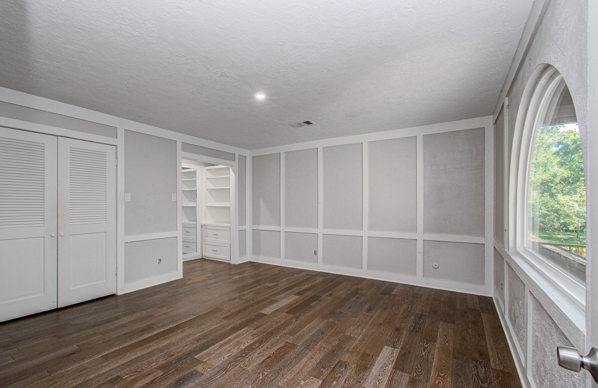 6618 Stoney River Drive, Spring, TX 77379
