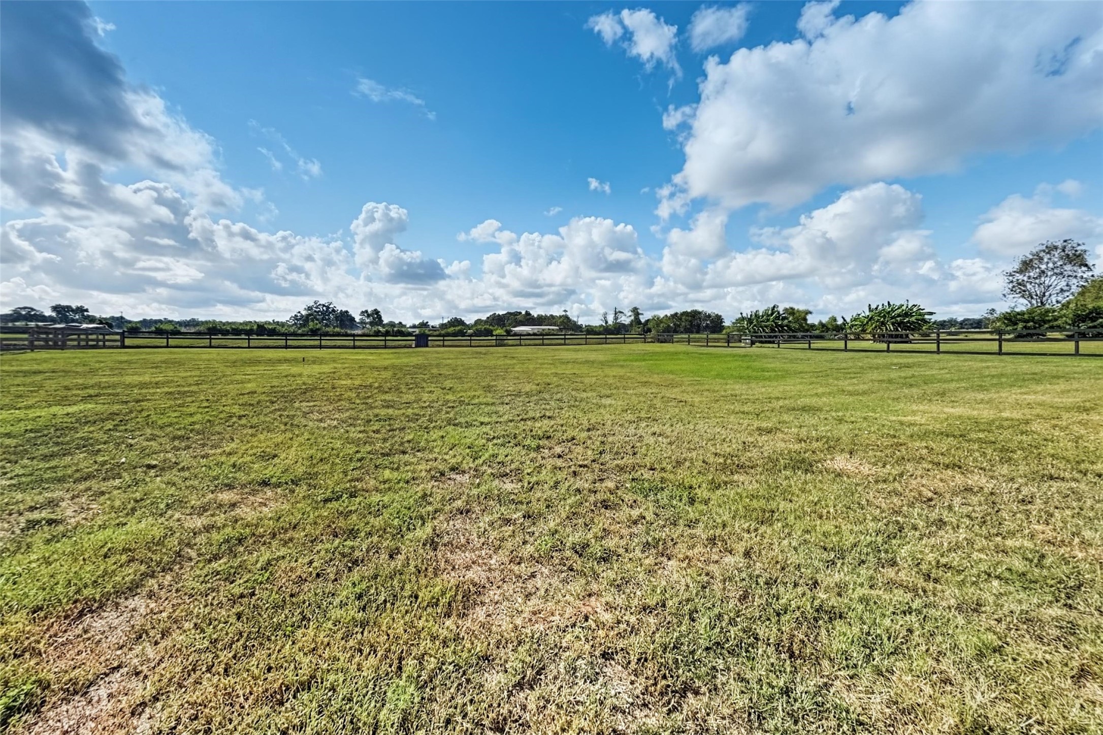 1114 Lakeland Circle, Rosharon, TX 77583