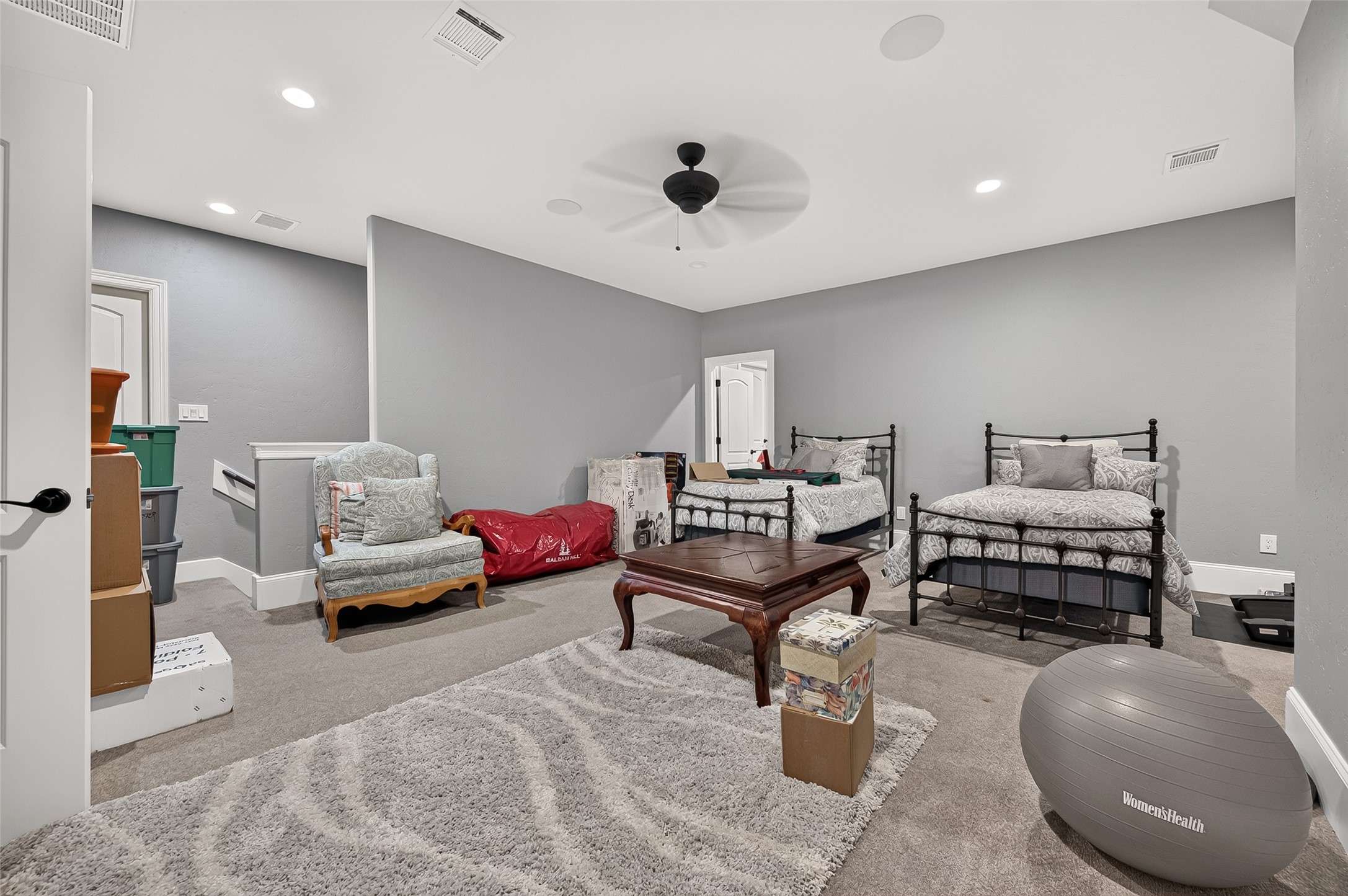 Private upstairs guest suite, full bathroom and huge storage closet.