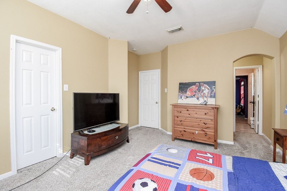 6111 Sebastian Hill Drive, Katy, TX 77494
