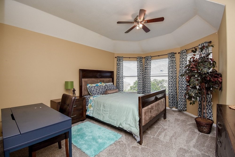 6111 Sebastian Hill Drive, Katy, TX 77494