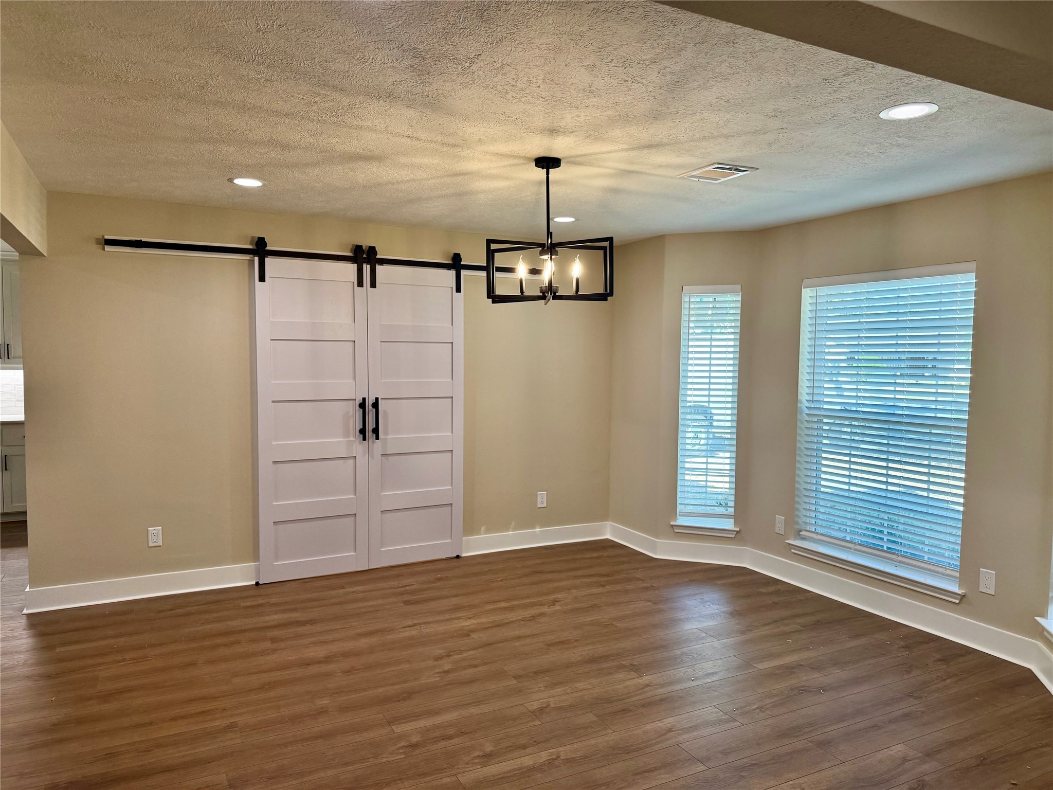 215 Hickory Ridge Drive, Shenandoah, TX 77381