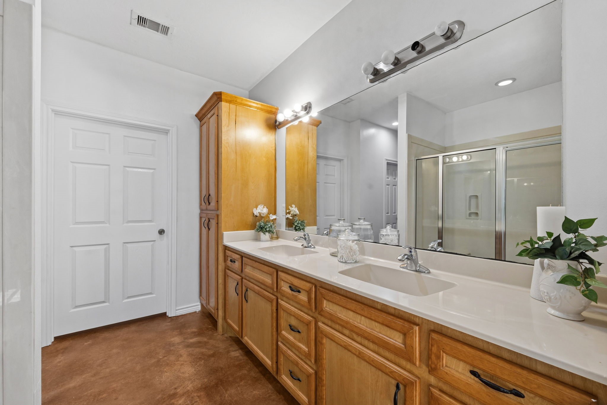 16959 S Tram Road, Splendora, TX 77372