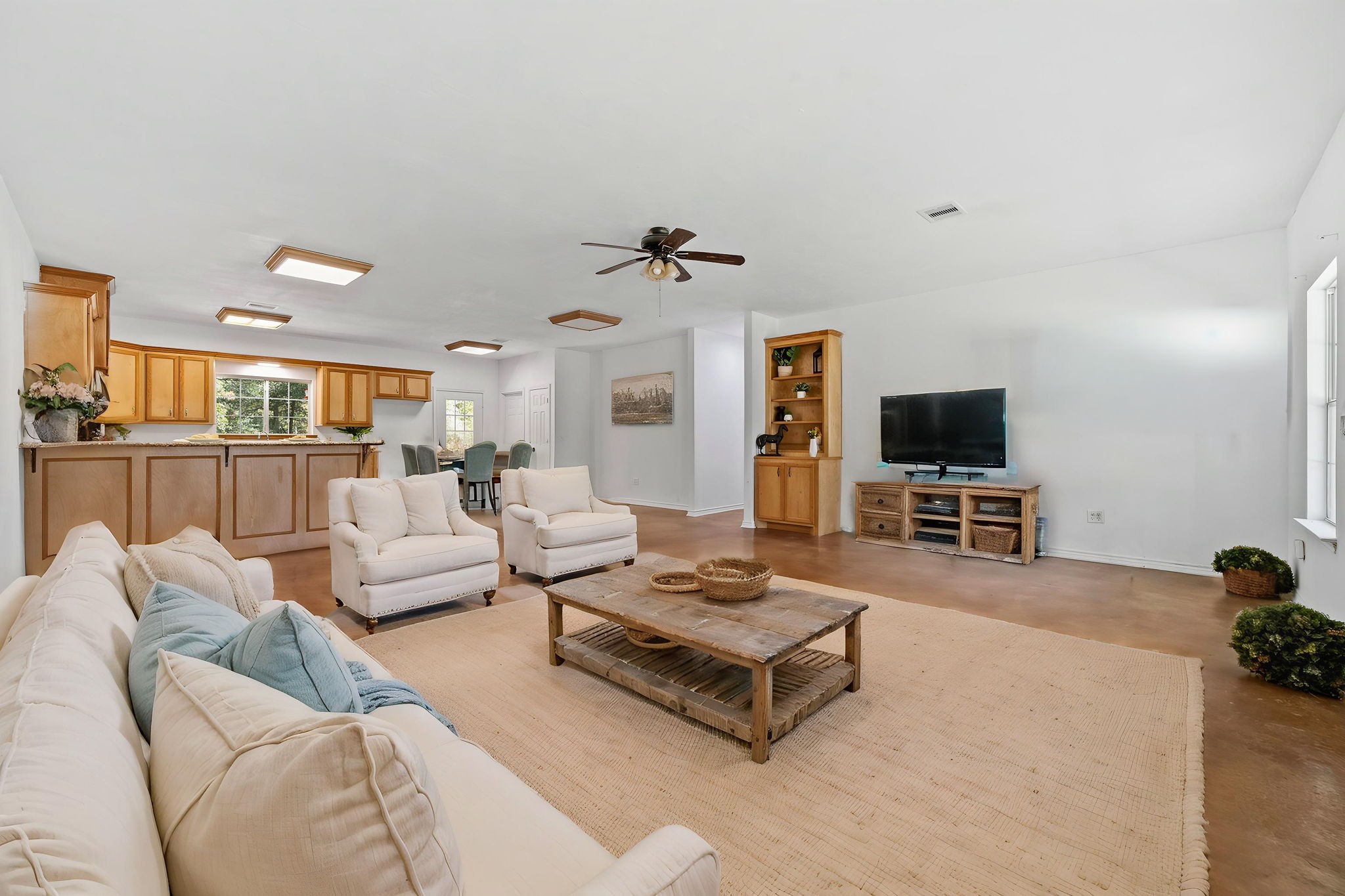 16959 S Tram Road, Splendora, TX 77372 16959 S Tram Road, Splendora, TX 77372
