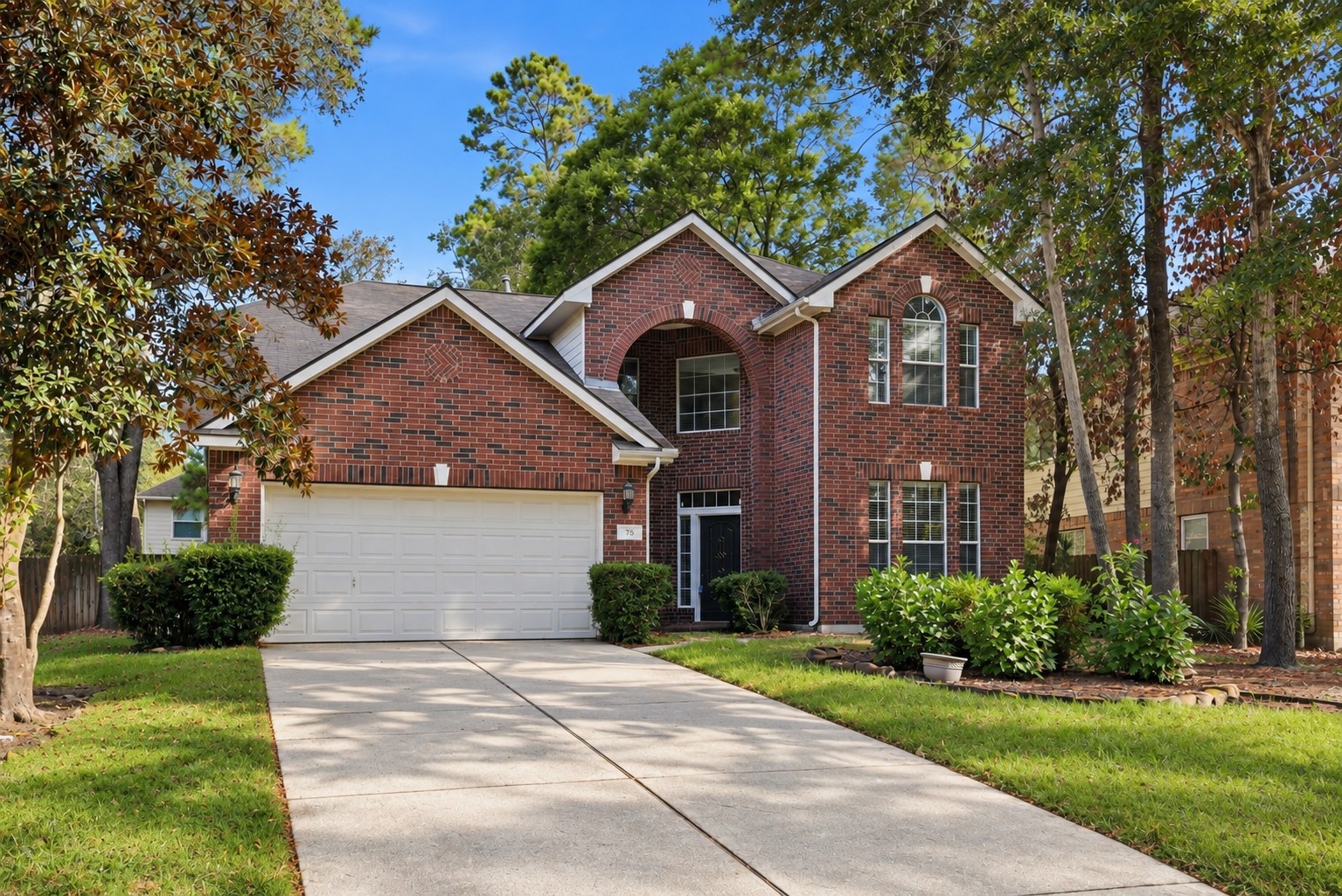75 W Prairie Dawn Circle, The Woodlands, TX 77385