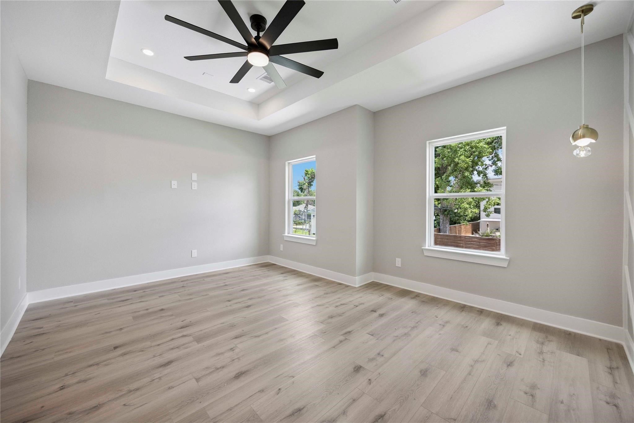811 E 32nd Street, Houston, TX 77022