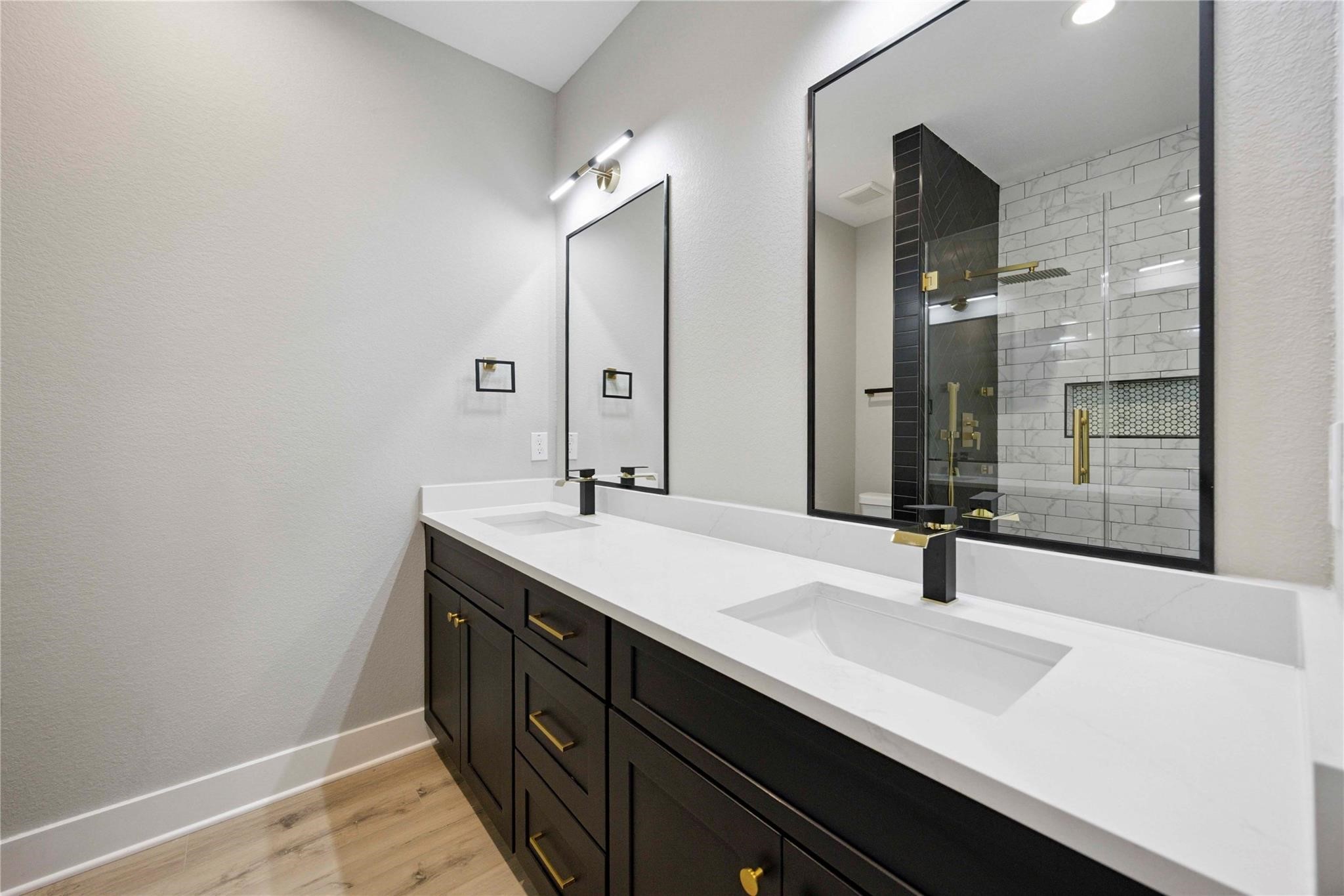 811 E 32nd Street, Houston, TX 77022