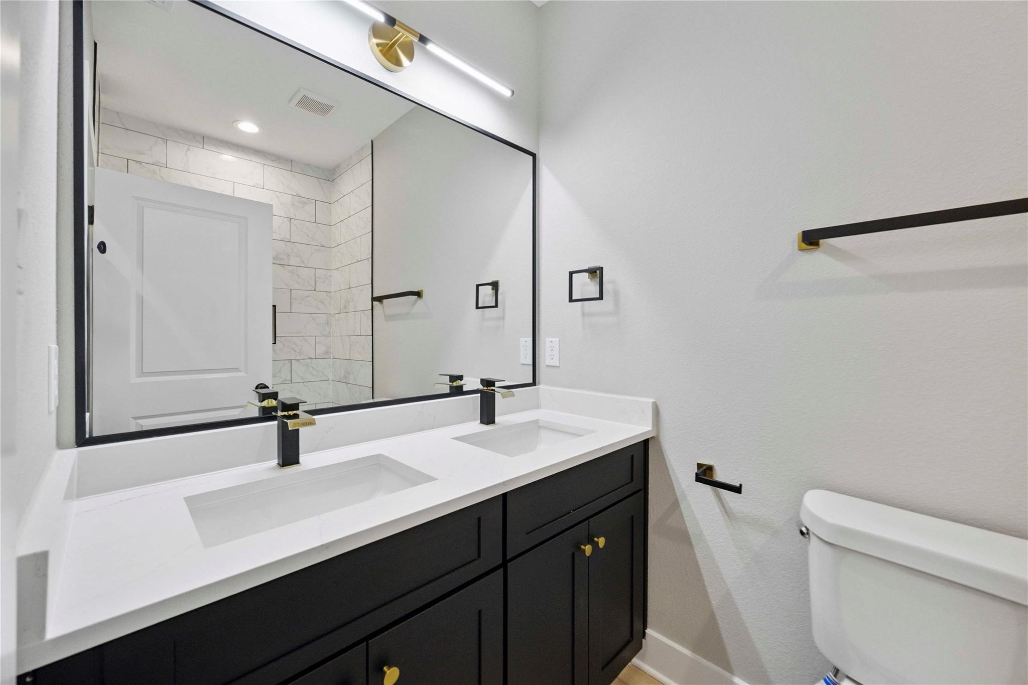 811 E 32nd Street, Houston, TX 77022