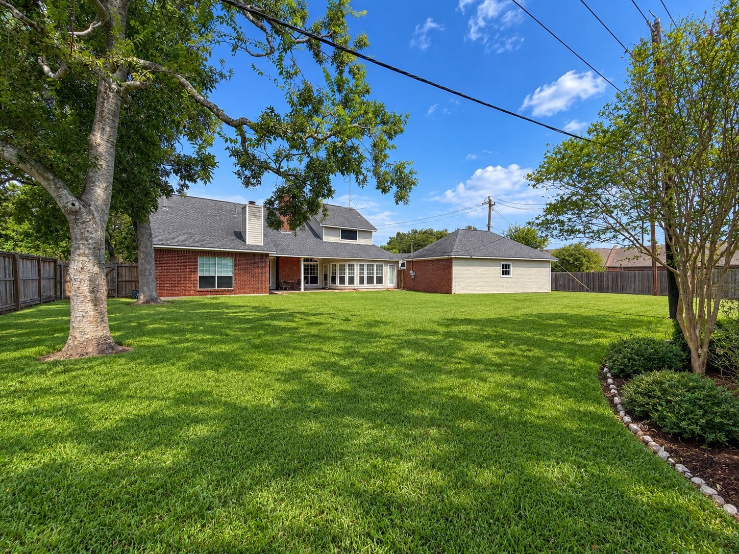 312 Timbercreek Drive, Lake Jackson, TX 77566