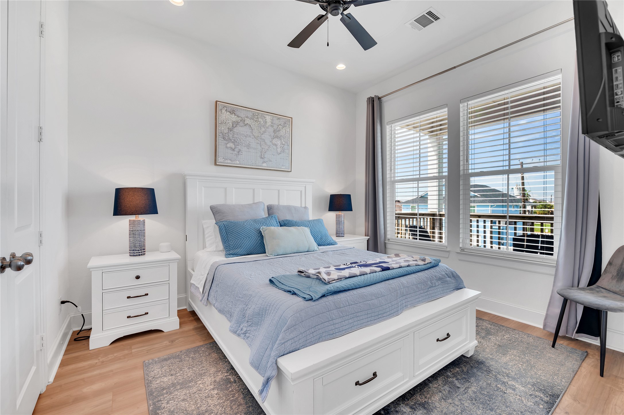 22919 Cuadro Street, Galveston, TX 77554
