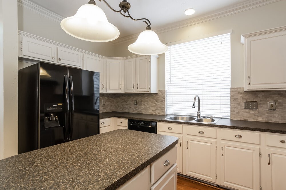 3203 Leafy Pine Court, Houston, TX 77345