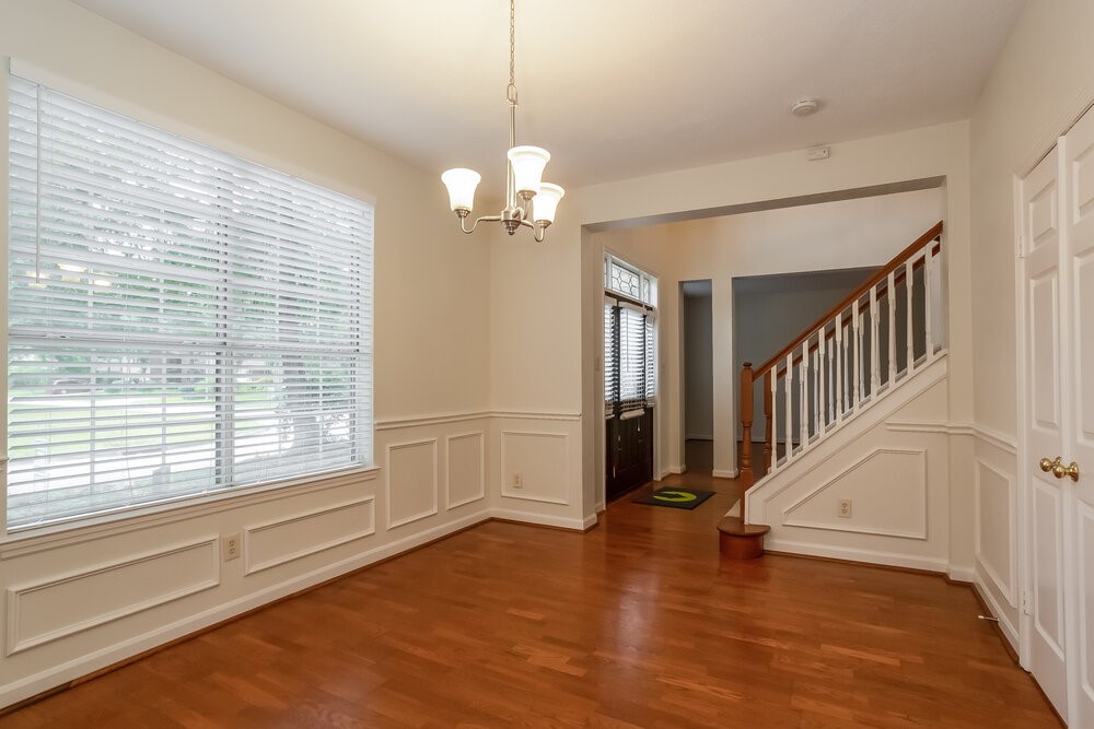 3203 Leafy Pine Court, Houston, TX 77345