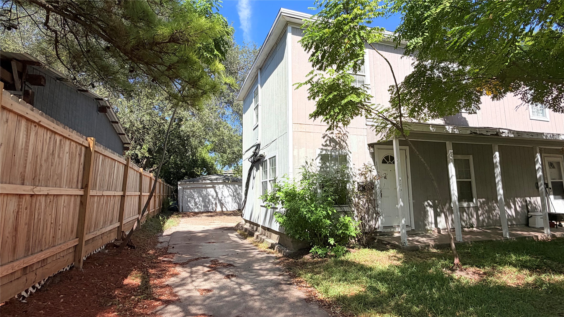 1120 Hunter Drive, #A, Texas City, TX 77590