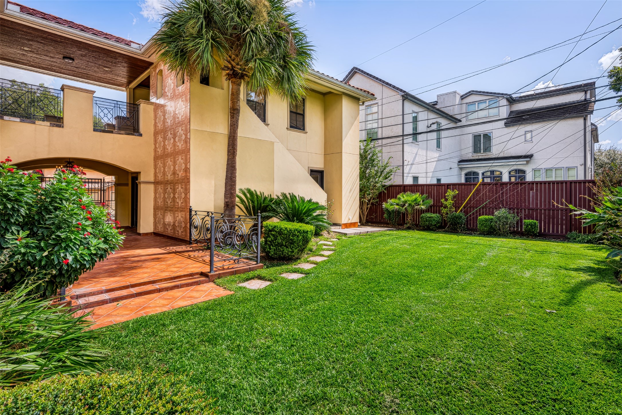 4601 Birch Street, Bellaire, TX 77401