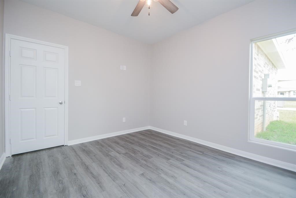 12328 N Chestnut Hills Drive, Conroe, TX 77303