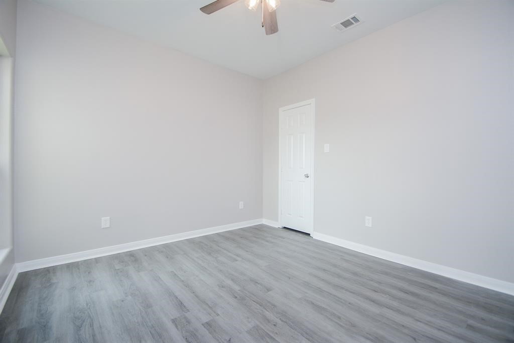 12328 N Chestnut Hills Drive, Conroe, TX 77303