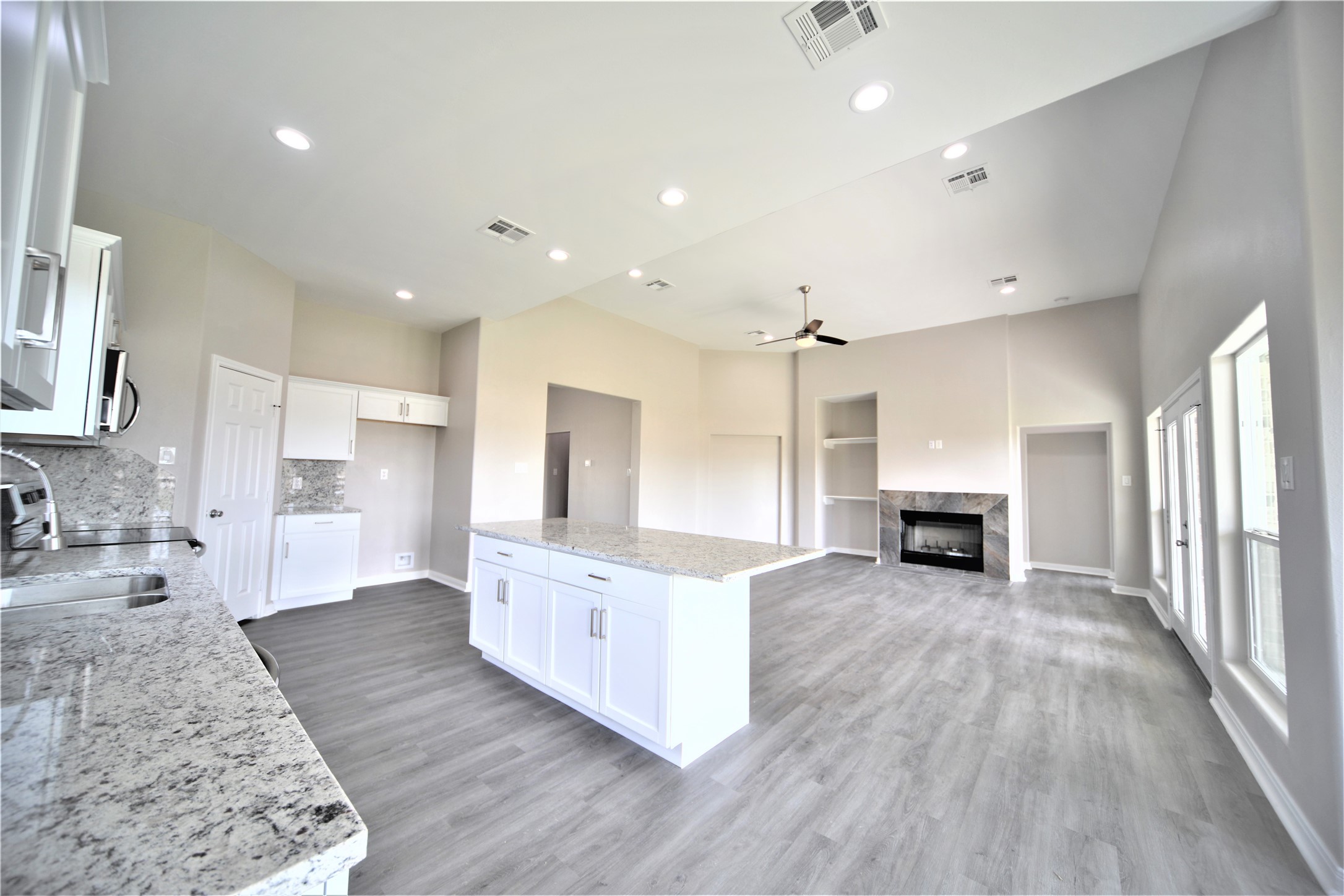 12328 N Chestnut Hills Drive, Conroe, TX 77303