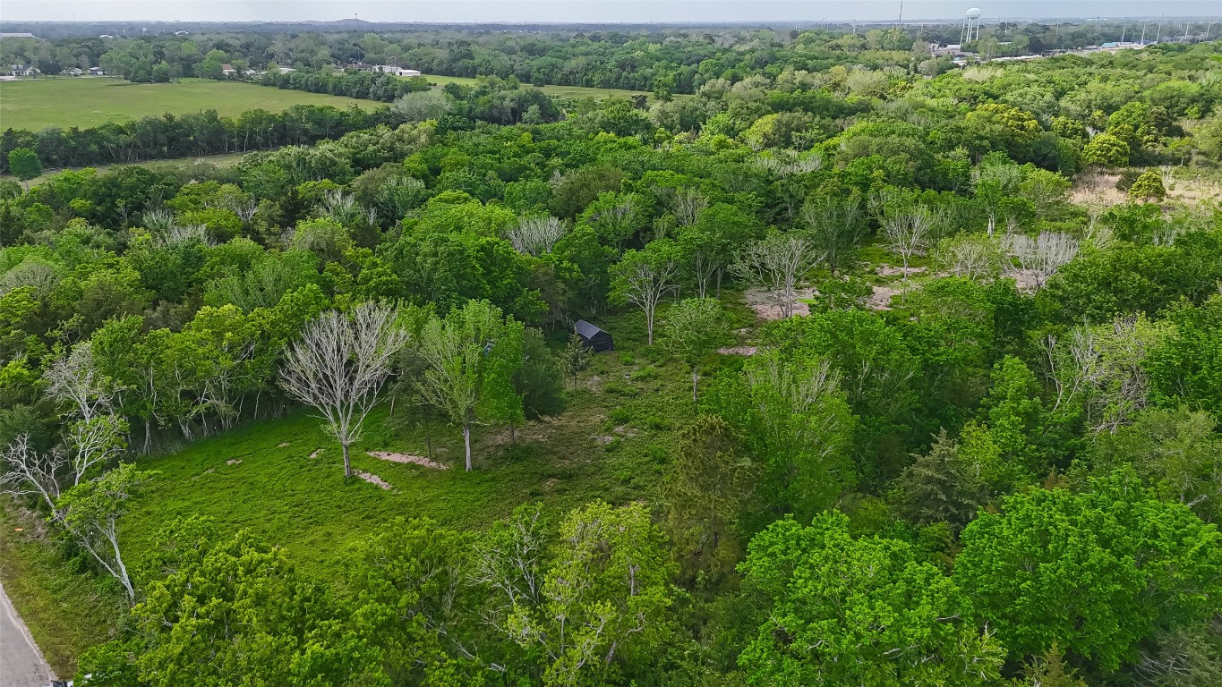 7600 Hacker Road, Hitchcock, TX 77563 7600 Hacker Road, Hitchcock, TX 77563