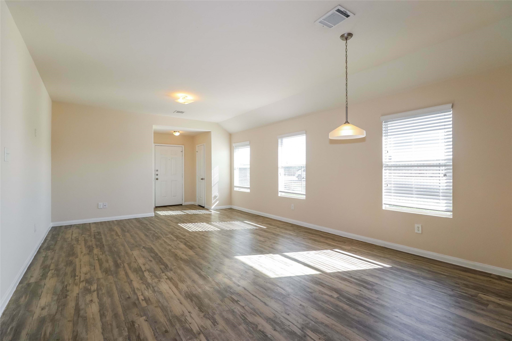 Photos may be representative of the floor plan and not the exact home. Finishes, layout, and features of the actual property for lease may vary.